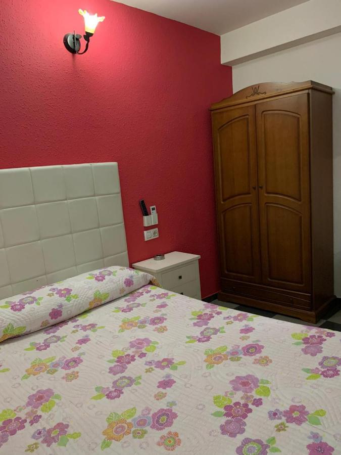 Hostal El Emigrante Dos Hermanas Eksteriør billede