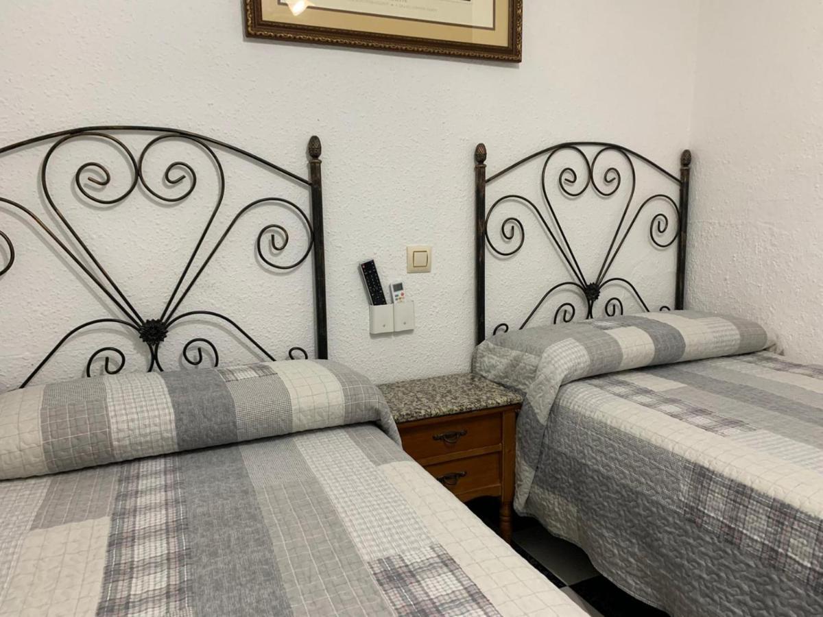 Hostal El Emigrante Dos Hermanas Eksteriør billede